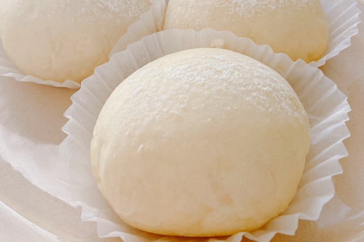 白いクリームパン！？